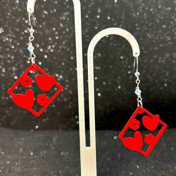 The Laced Love Earrings - Picture 5 of 5